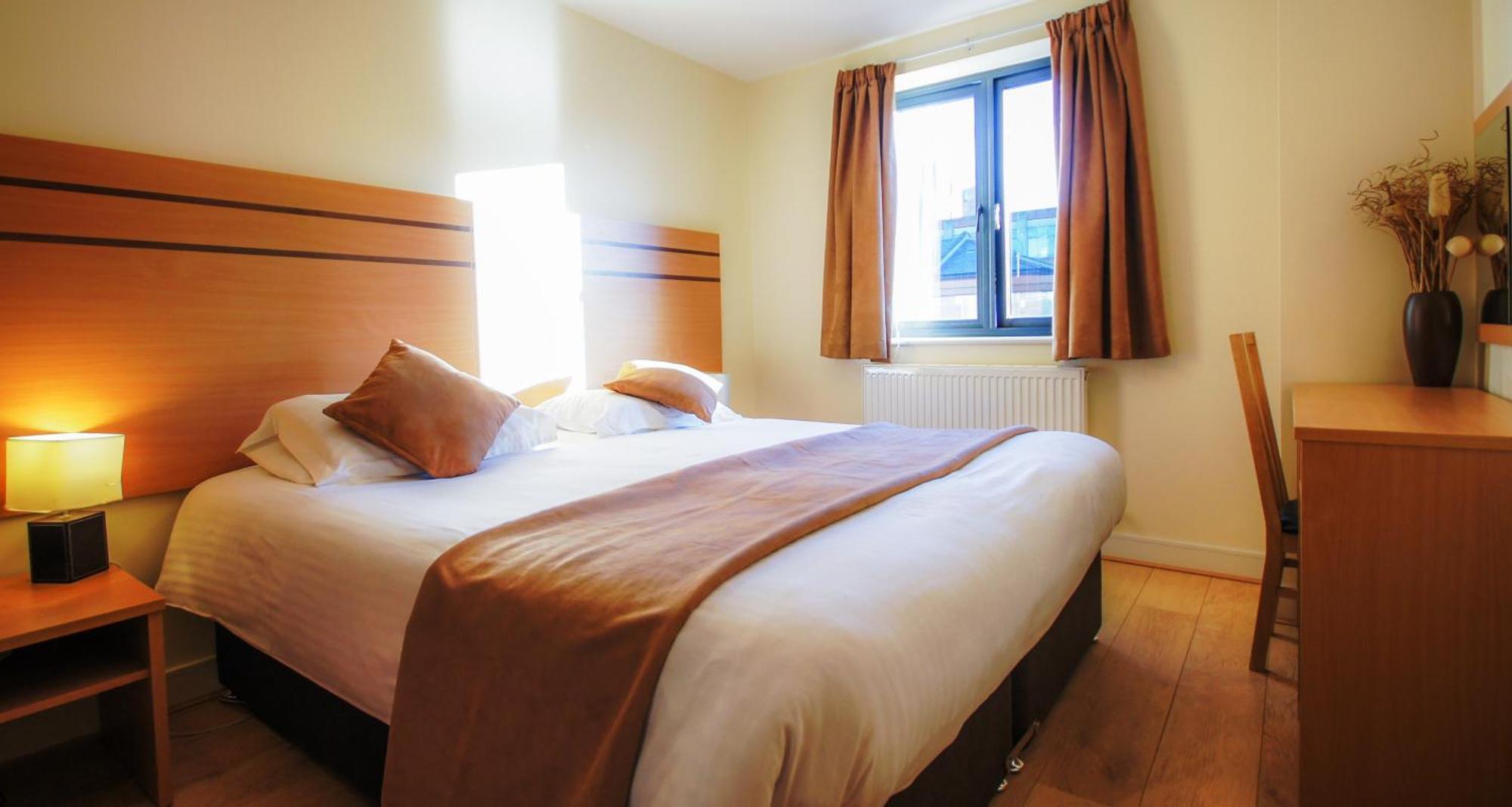 Lodge Drive Serviced Apartments Enfield Bilik gambar