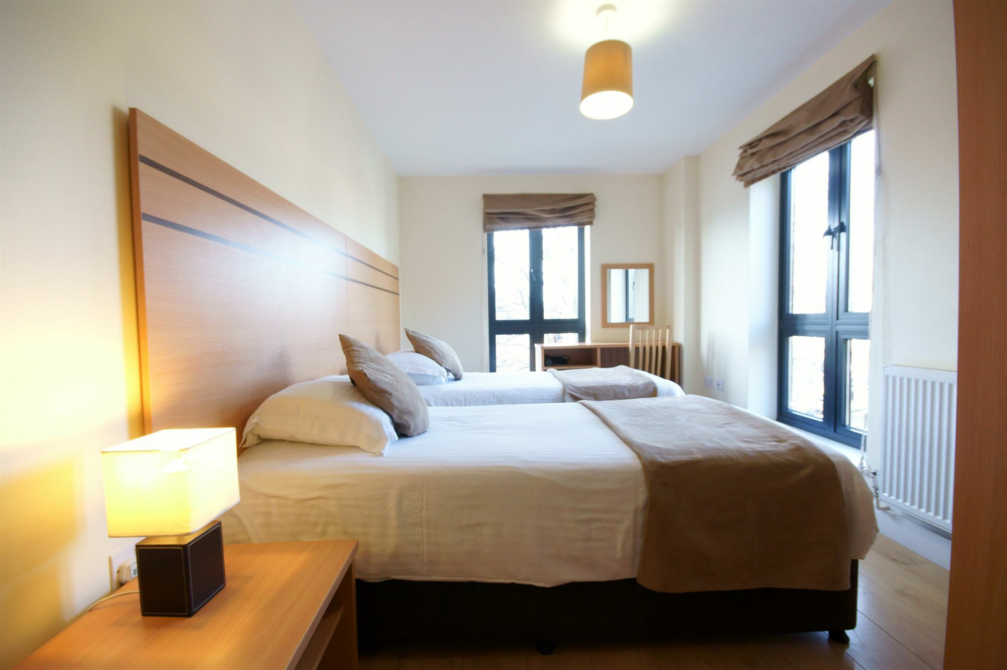 Lodge Drive Serviced Apartments Enfield Luaran gambar